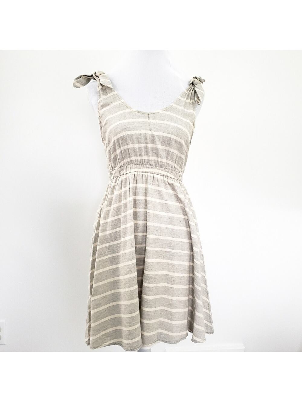 Buttons Brand Dress Gray Cream Stripe, Medium, Sleeveless Tie Top Straps